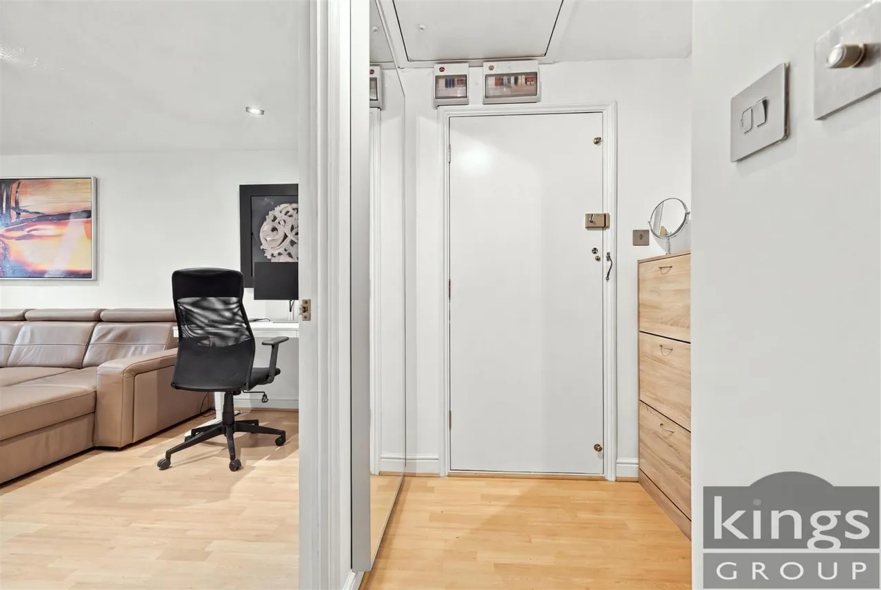 Colgate Place, Enfield, photo 16