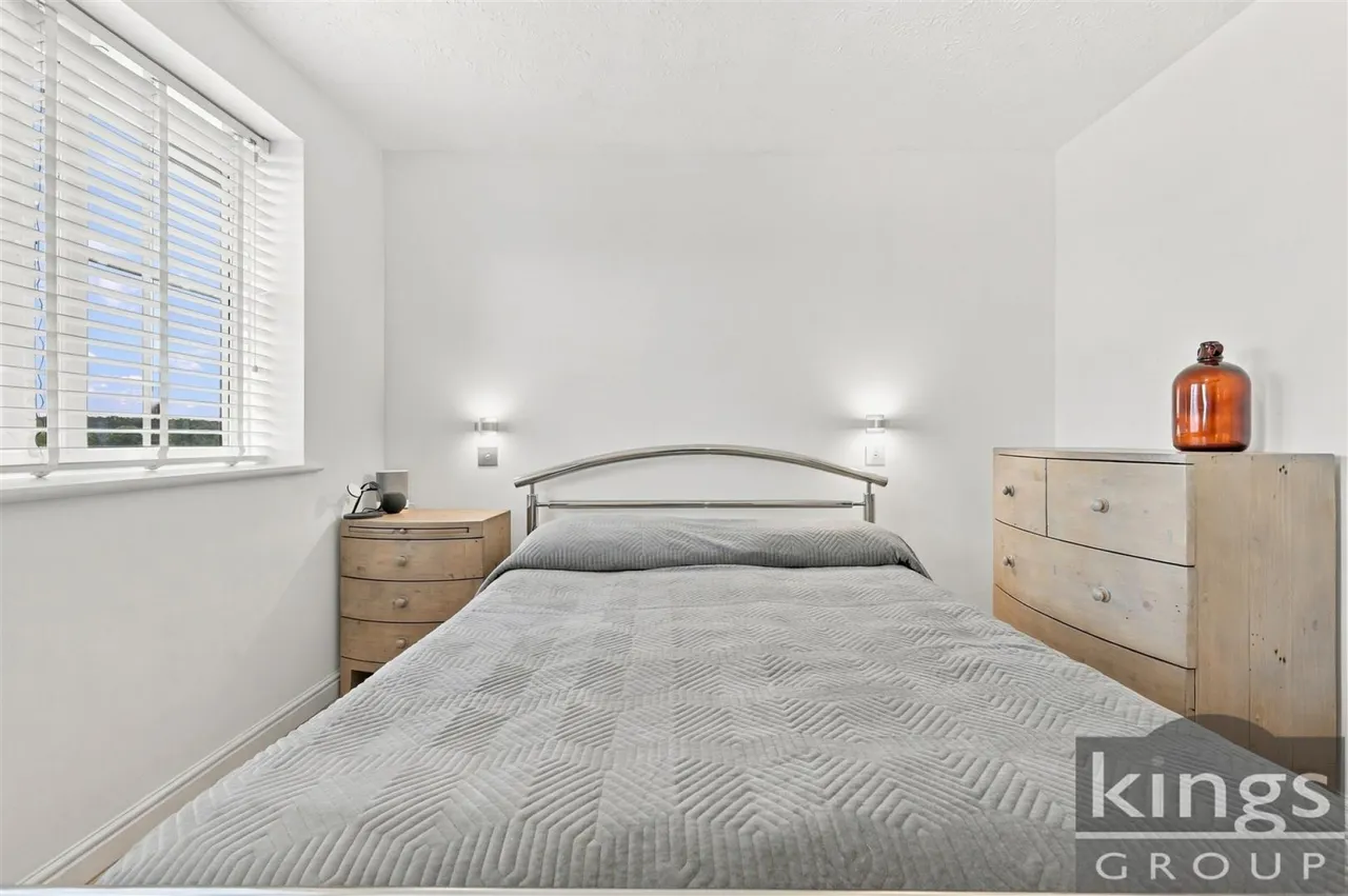 Colgate Place, Enfield, photo 6
