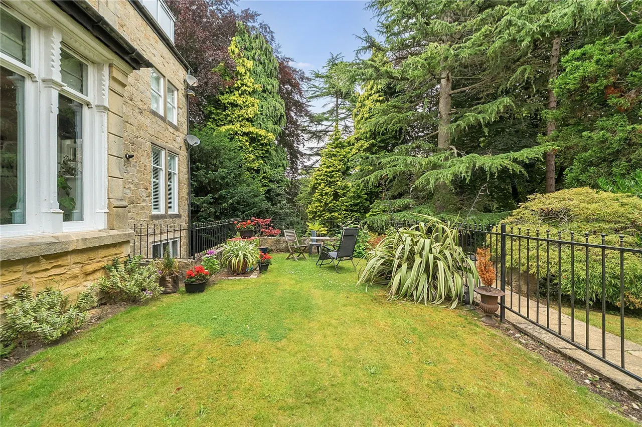 Old Park Road, Roundhay, LS8, photo 22