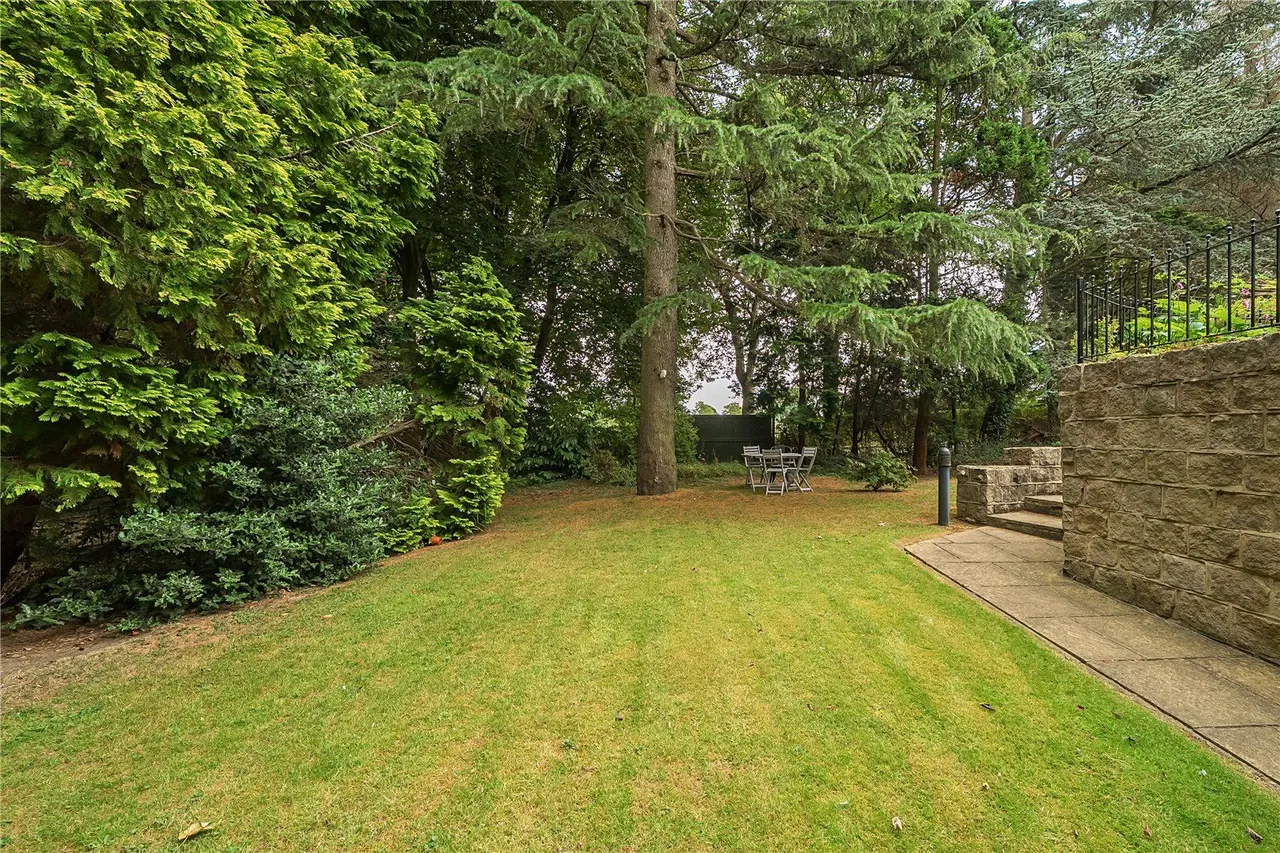 Old Park Road, Roundhay, LS8, photo 19