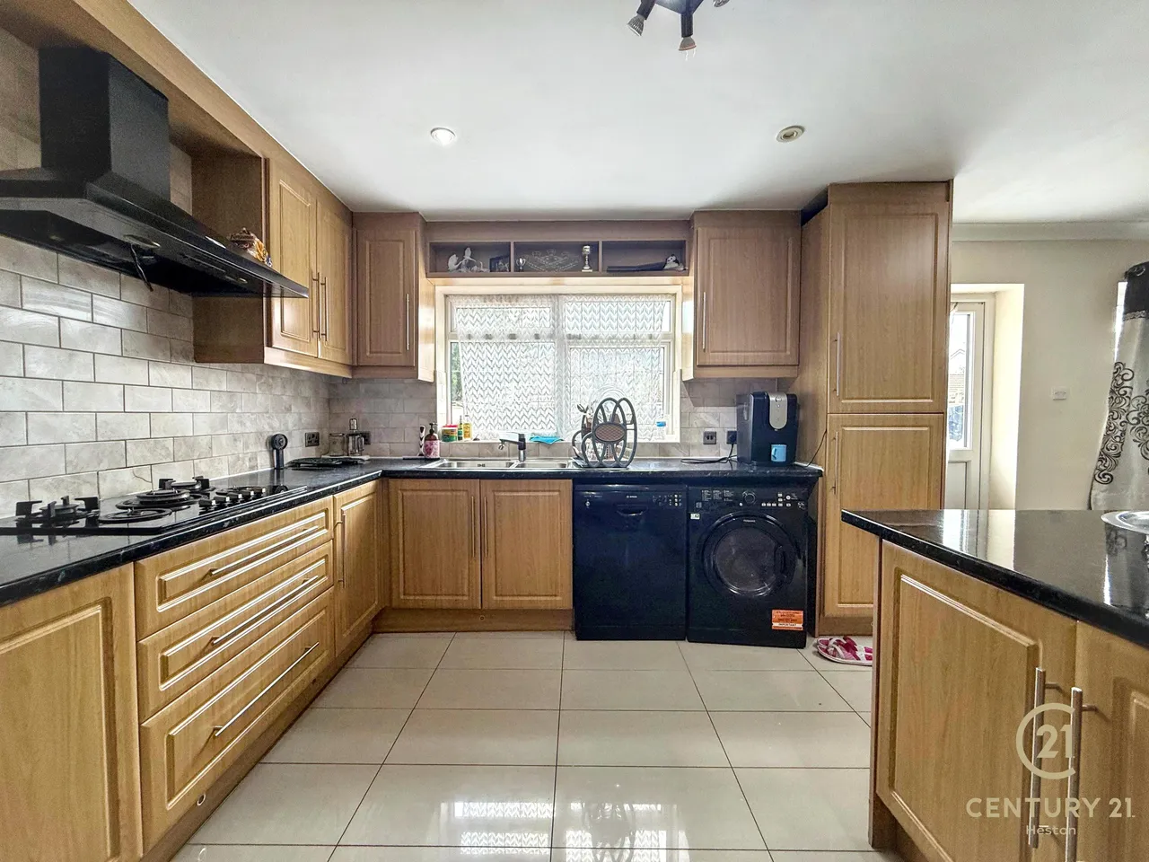Heston Road, Hounslow, TW5, photo 7