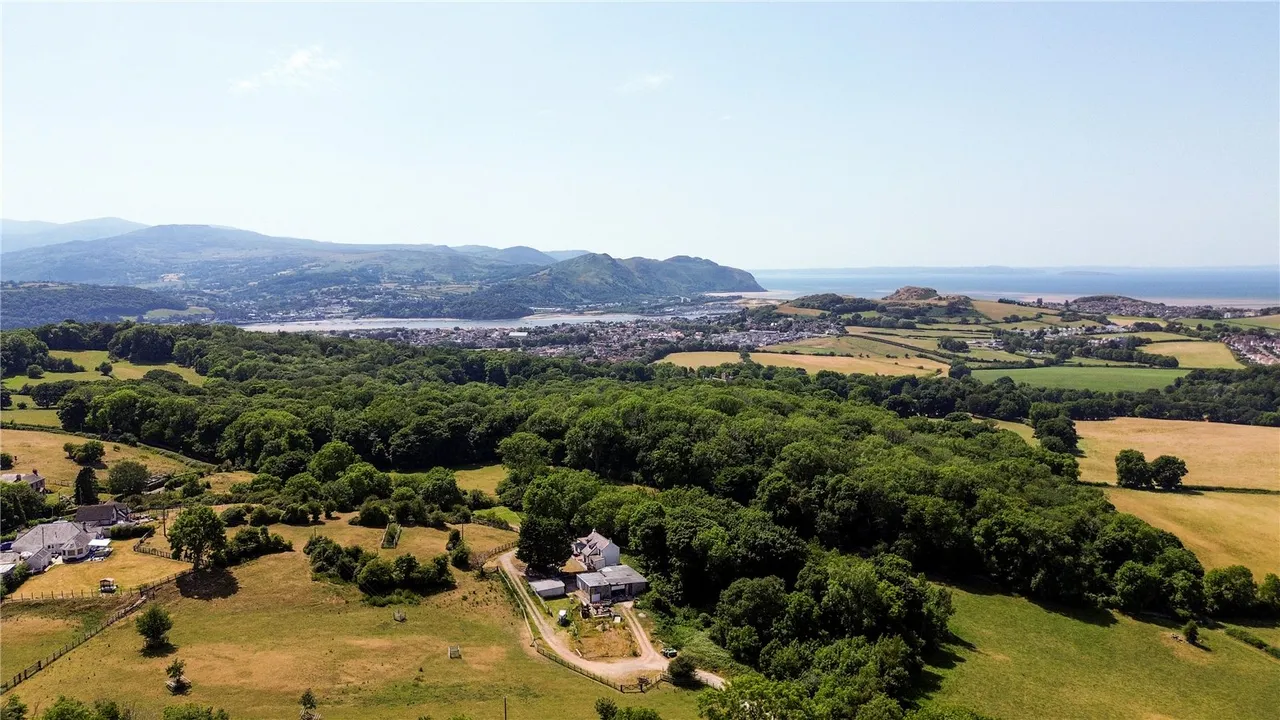 Bryn Pydew, Conwy, LL31 9QF, photo 42