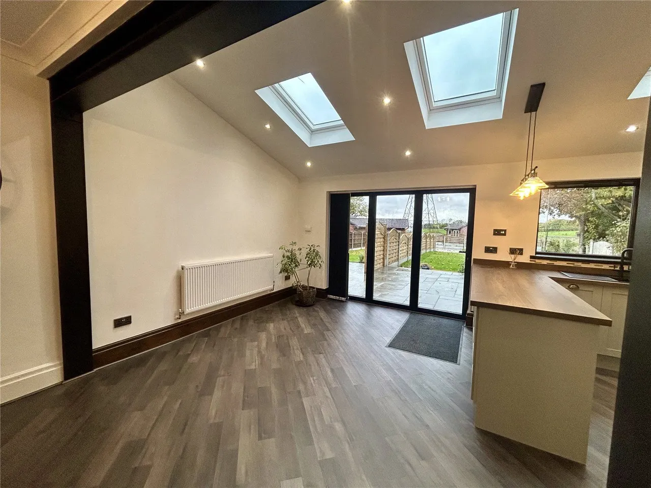 Oldham Road, Ashton-under-Lyne, OL7, photo 4