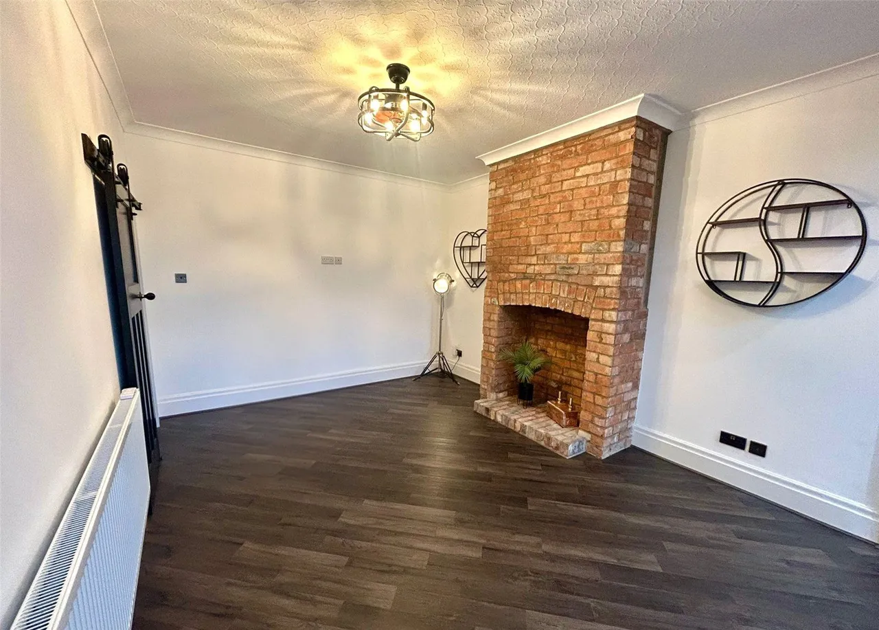Oldham Road, Ashton-under-Lyne, OL7, photo 3
