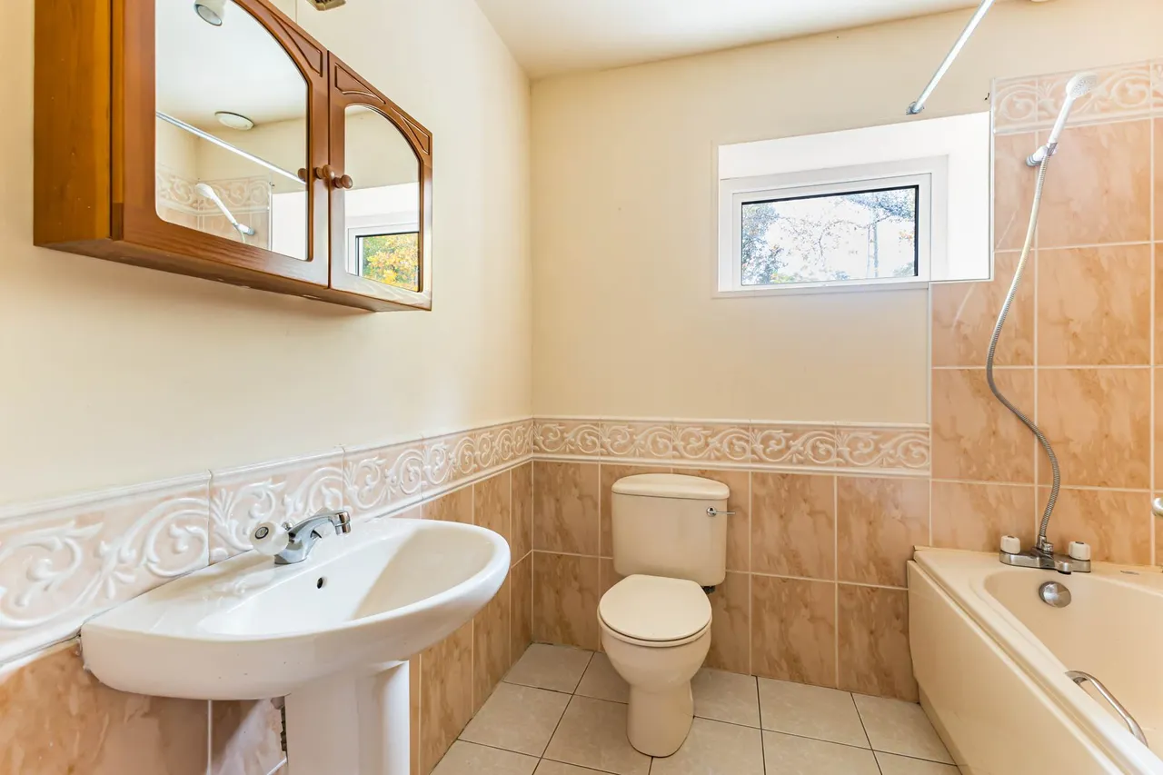 Lough Road, Lisburn, BT27, photo 25