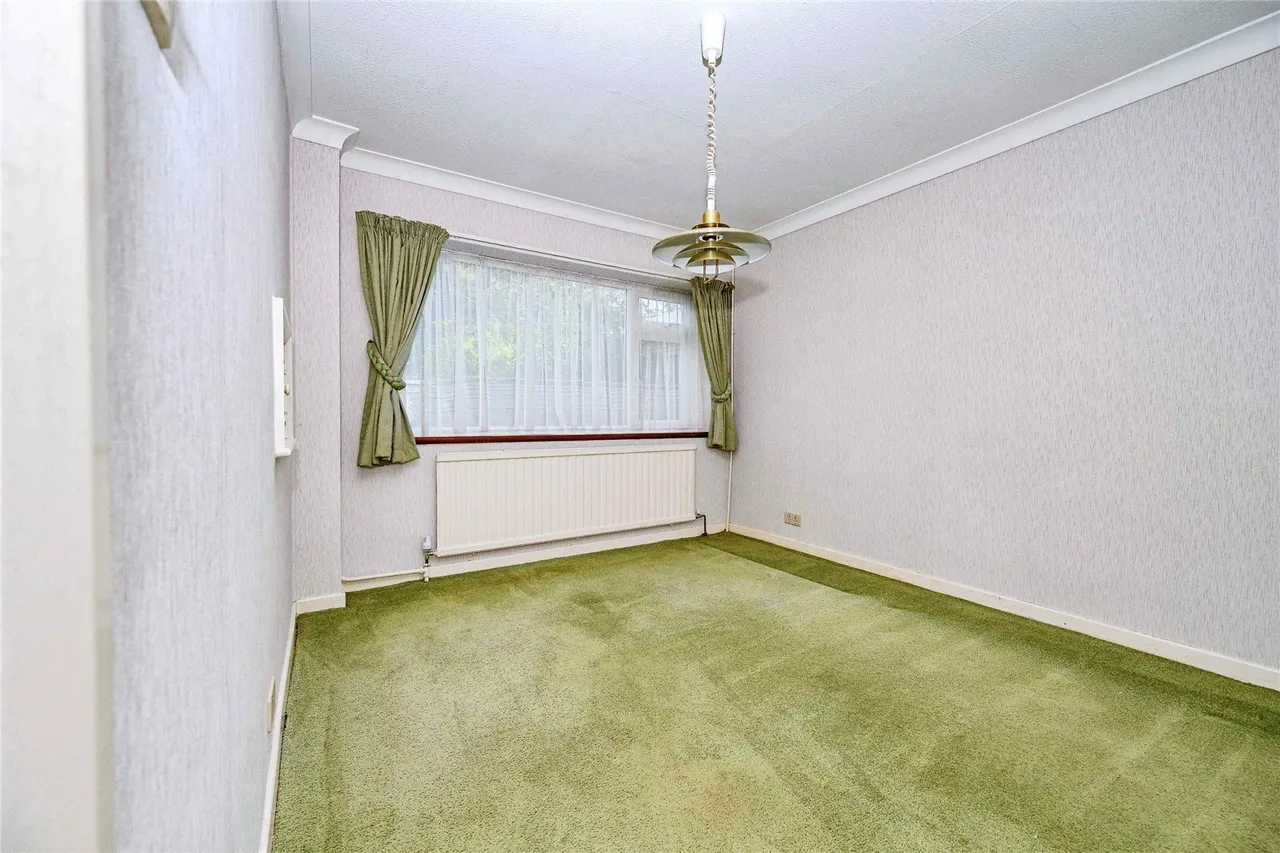 Toland Close, Luton, Bedfordshire, LU4, photo 8