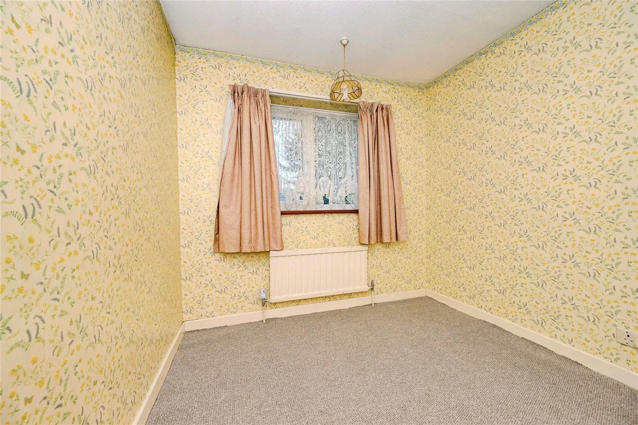 Toland Close, Luton, Bedfordshire, LU4, photo 16