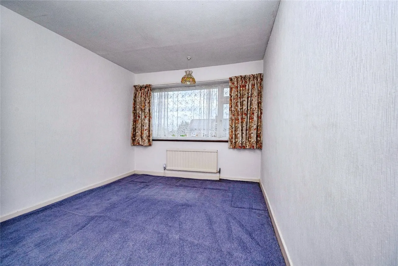 Toland Close, Luton, Bedfordshire, LU4, photo 15