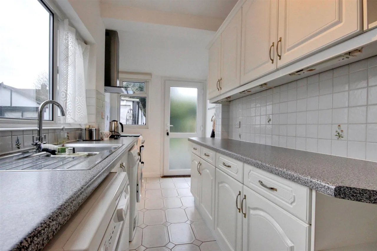 Anlaby Park Road North, Hull, photo 2