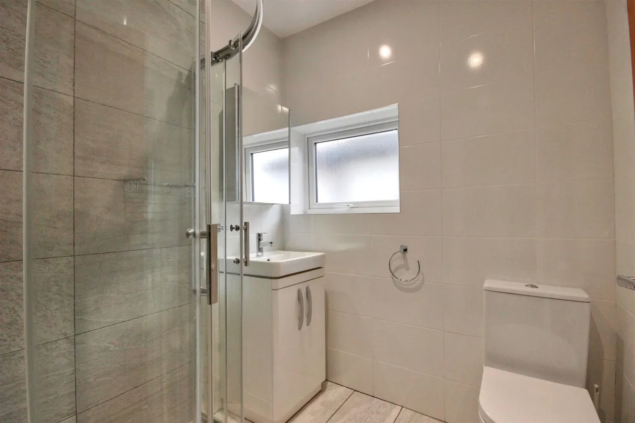 Anlaby Park Road North, Hull, photo 3