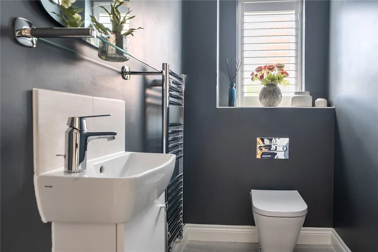 Silver Court, Hartley Wintney, Hampshire, RG27 8FJ, photo 9