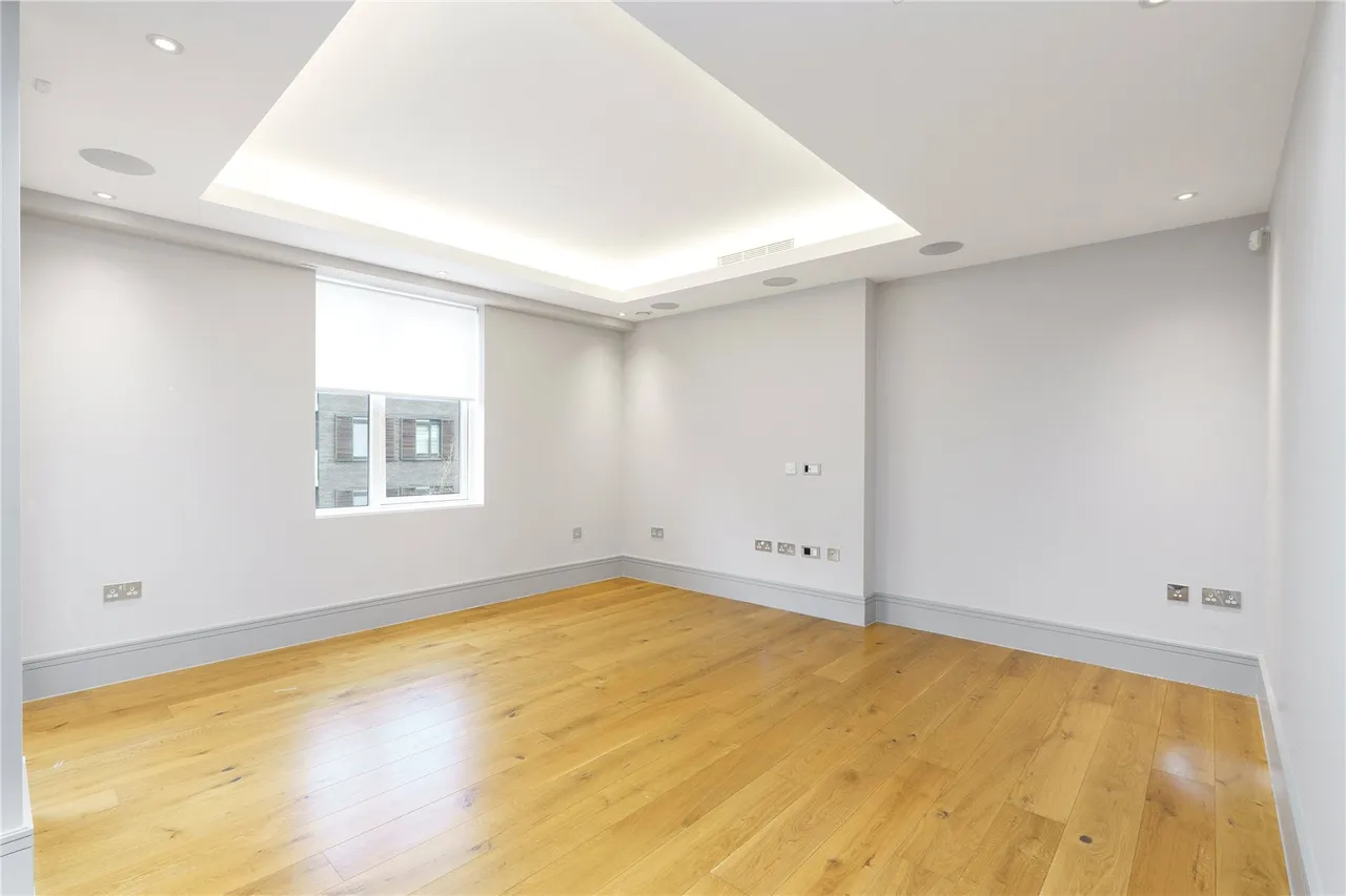 Benjamin House, Cecil Grove, St John's Wood, London, NW8 7EF, photo 3