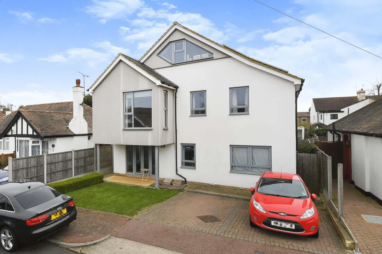 2 bed flat for sale — Leigh Brook Mews, Leigh-on-Sea, Essex, SS9