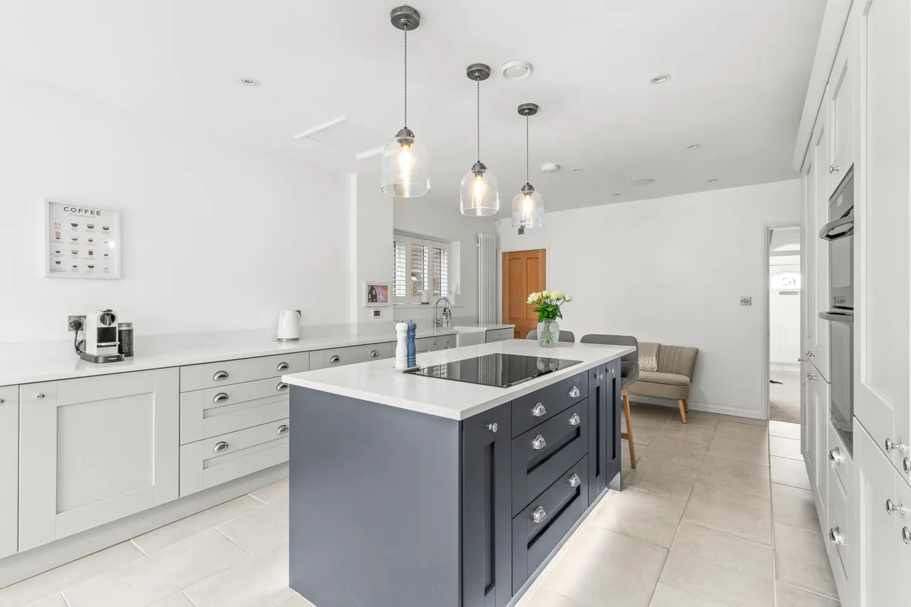 Dobbins Lane, Wendover, HP22, photo 5