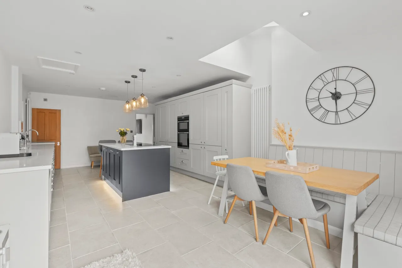 Dobbins Lane, Wendover, HP22, photo 6