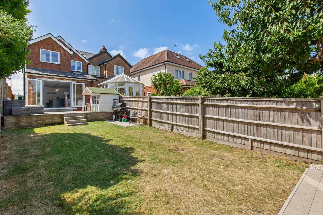 Dobbins Lane, Wendover, HP22, photo 2