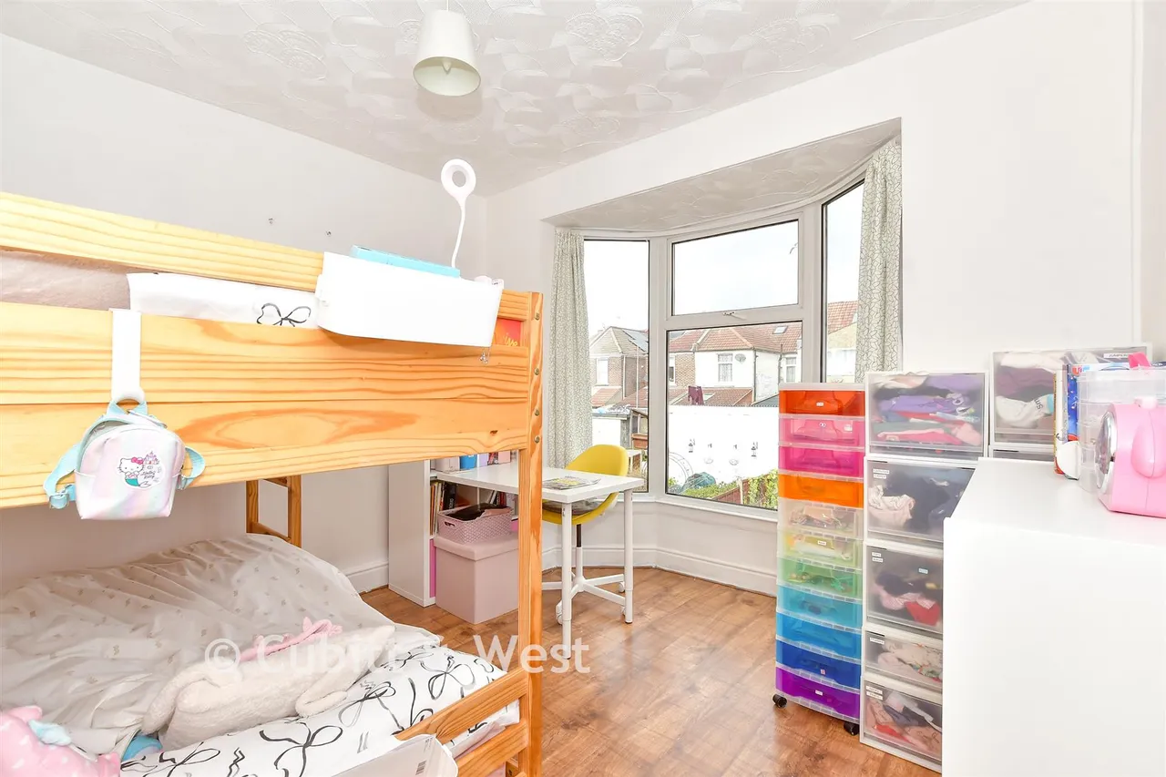 North End Avenue, Portsmouth, PO2, photo 6