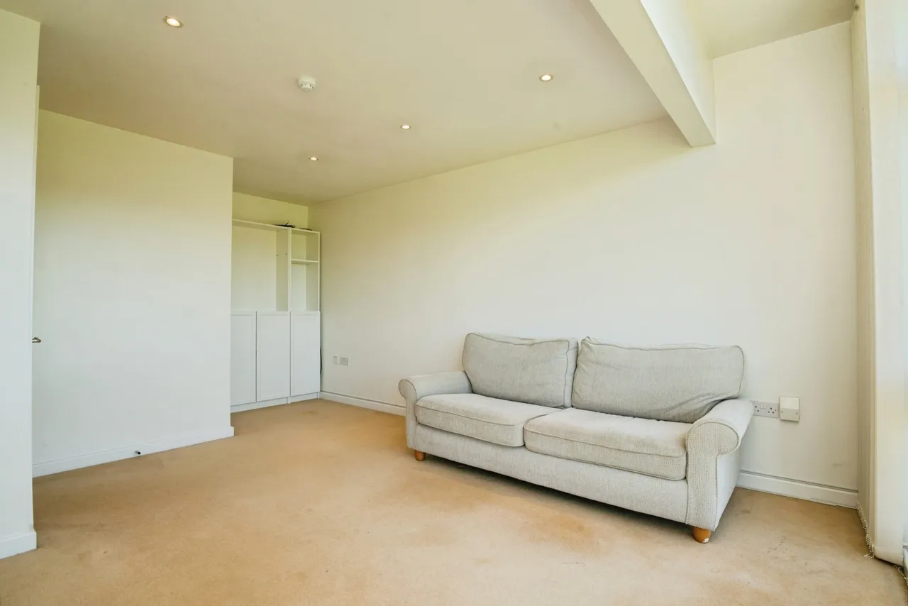 Forio House, Ffordd Garthorne, Cardiff, CF10, photo 6