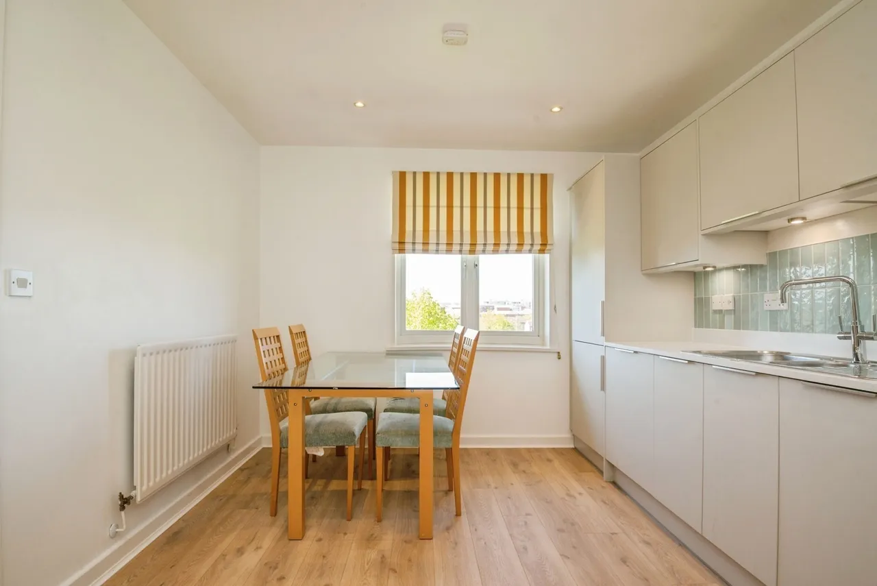 Forio House, Ffordd Garthorne, Cardiff, CF10, photo 8