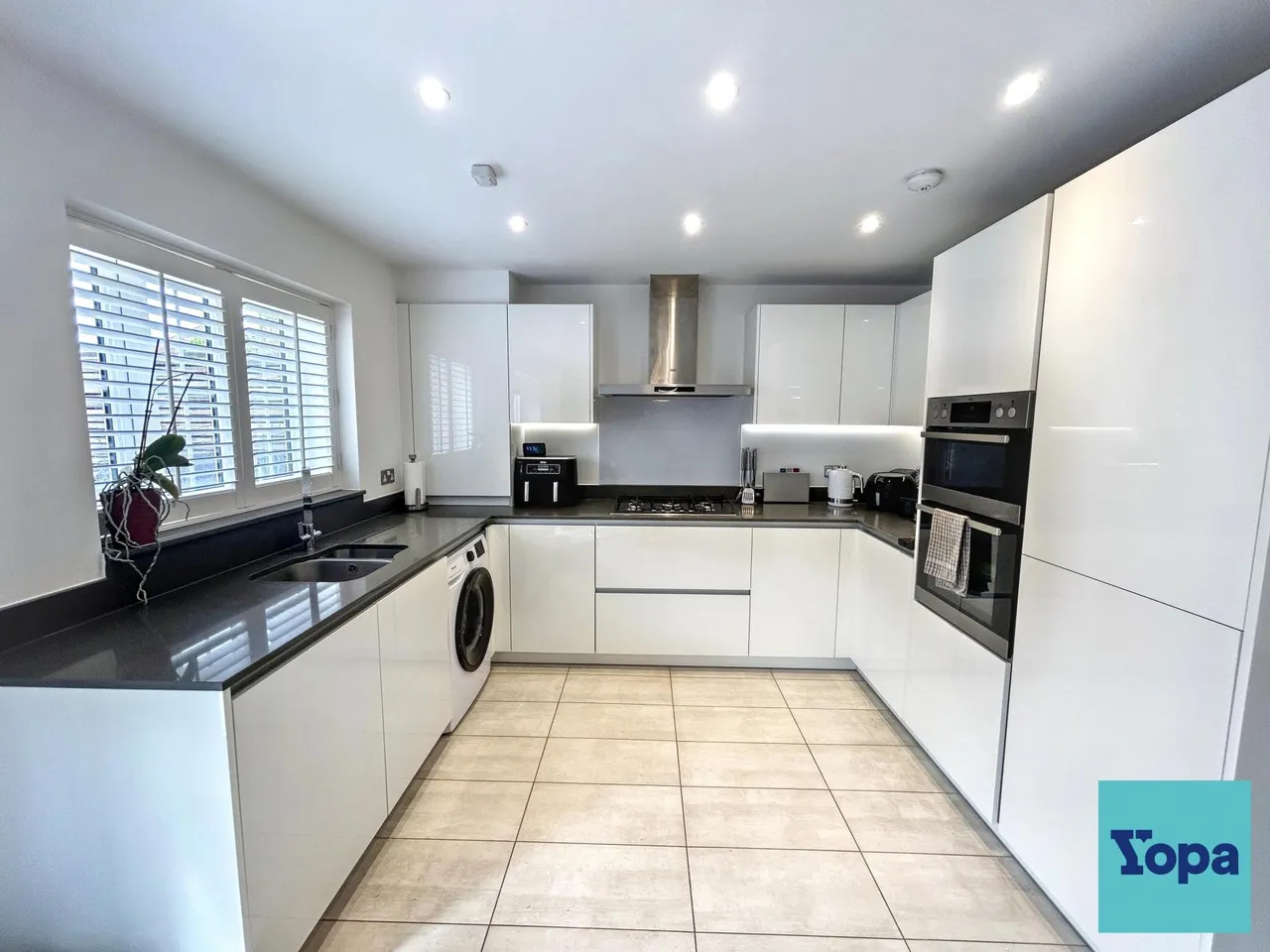 Athelstan Crescent, Rochford, SS4, photo 2