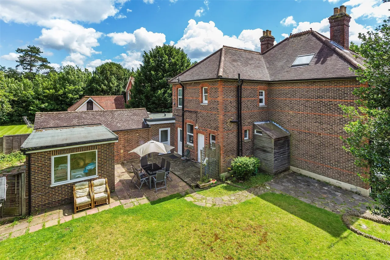 Massetts Road, Horley, RH6, photo 3