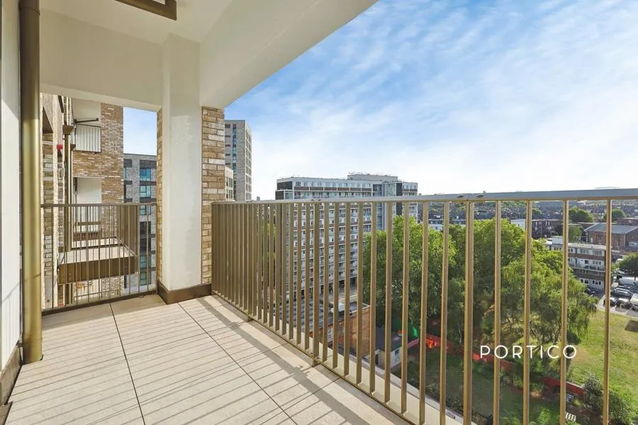 2 bed flat to rent, Denmark Road, London, NW6