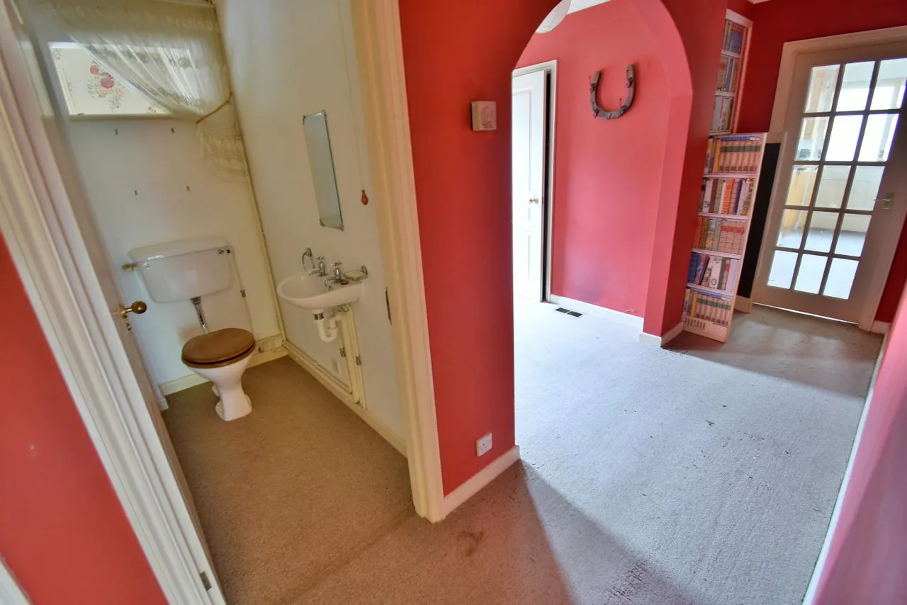Chander Close, BH22, photo 9