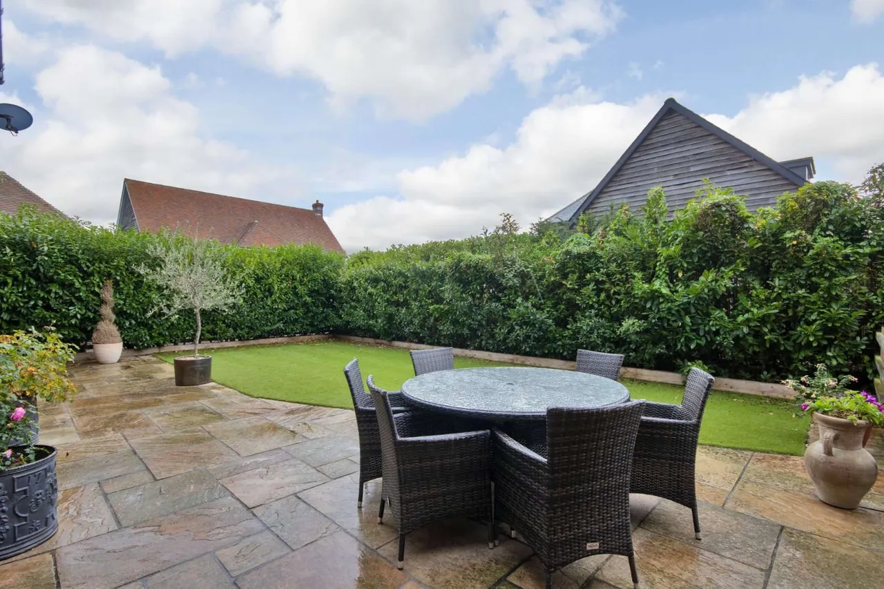 Paddock Court, Woodnesborough, CT13, photo 9