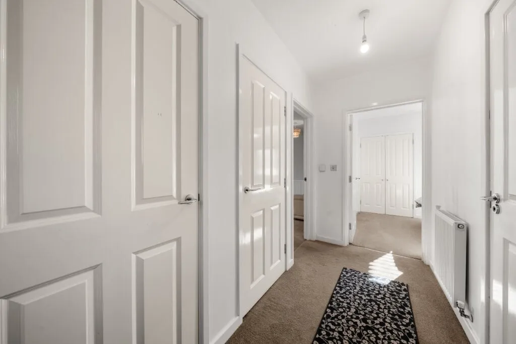 Strawberry Fields, Addlestone, KT15, photo 10