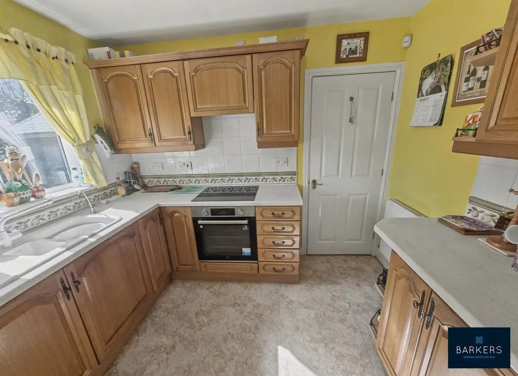 Knightsbridge Walk, Bradford 4 BD4 6ES, photo 7