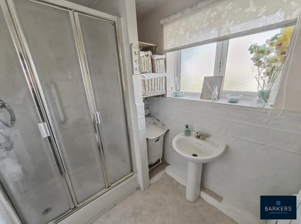 Knightsbridge Walk, Bradford 4 BD4 6ES, photo 11