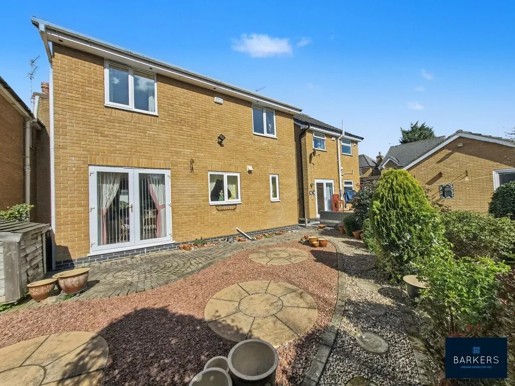 Knightsbridge Walk, Bradford 4 BD4 6ES, photo 16