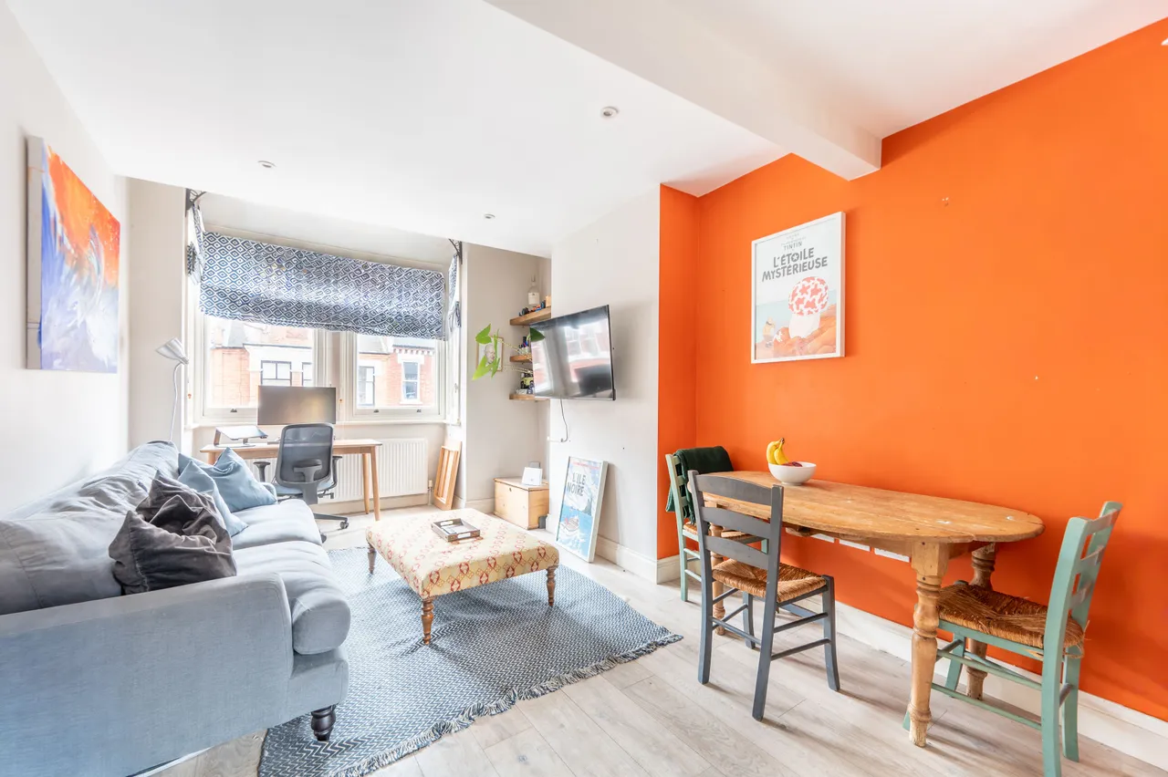 2 bed flat for sale — Flat 16a, Lanark Mansions, London