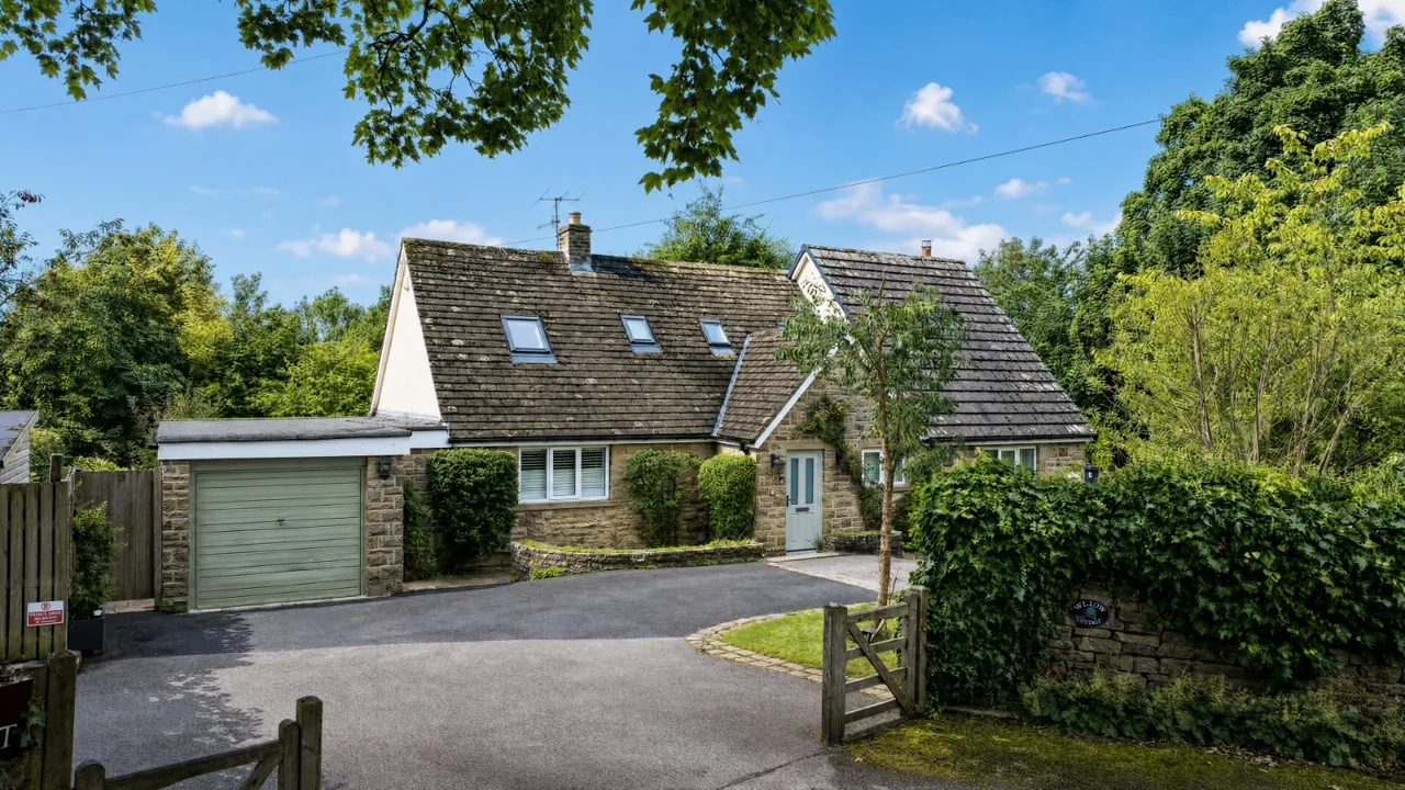 4 bed house for sale, Stirton Lane, Stirton, BD23