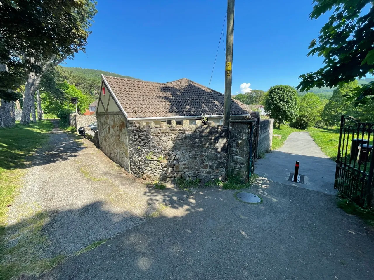 Hawthorn Avenue, Port Talbot, SA12, photo 11