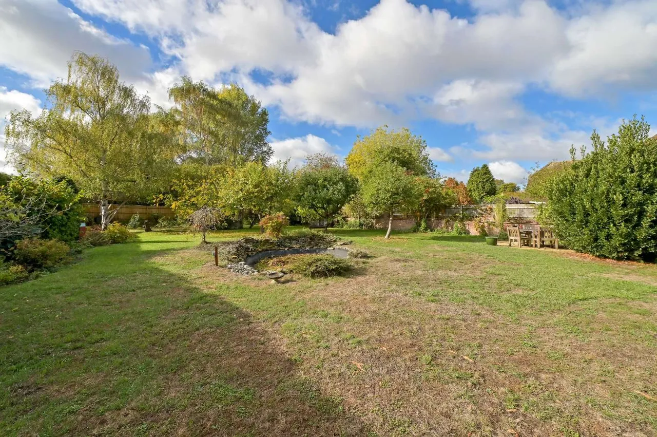 Main Street, East Hanney, OX12, photo 9