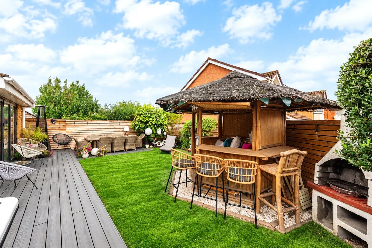 Stanmore Gardens, Newport Pagnell, MK16, photo 16