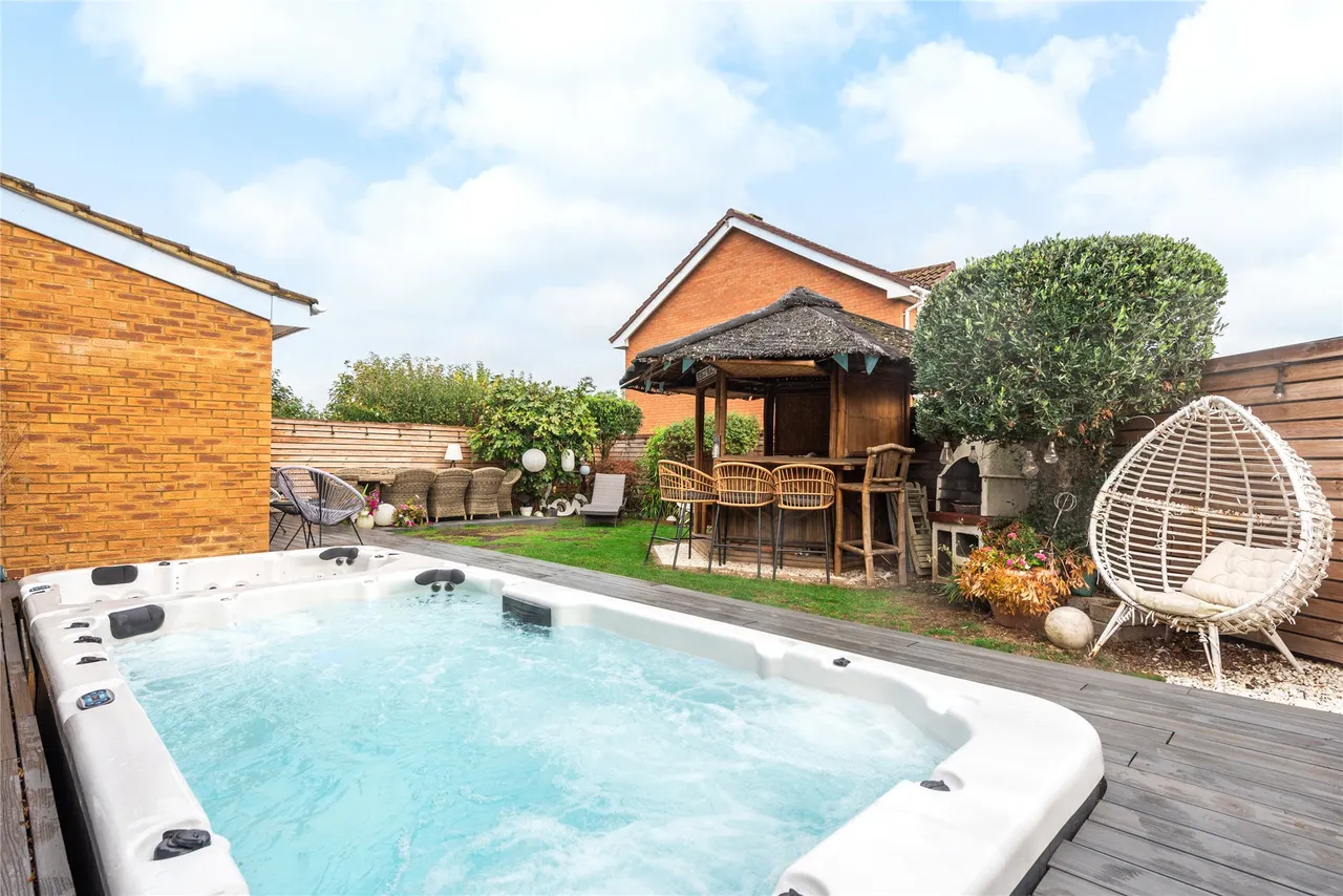 Stanmore Gardens, Newport Pagnell, MK16, photo 15