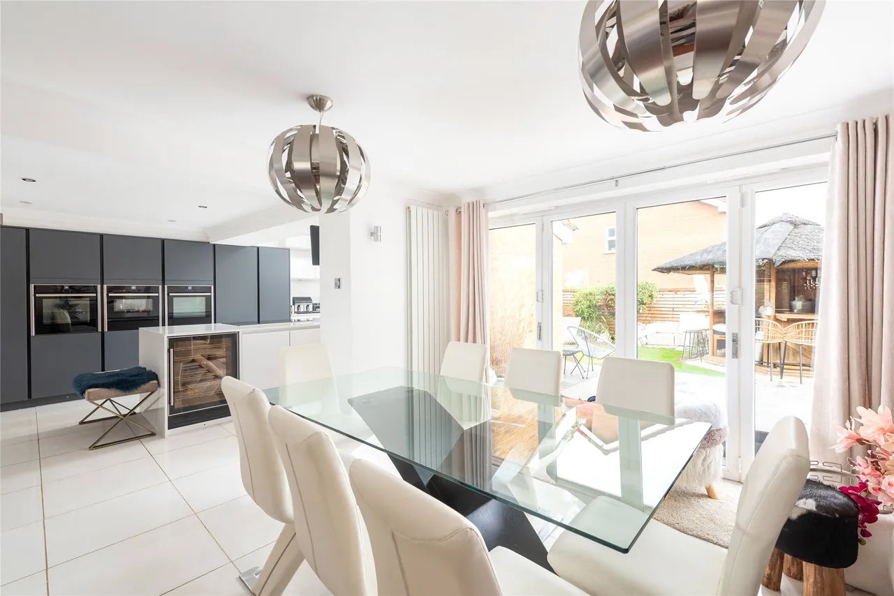 Stanmore Gardens, Newport Pagnell, MK16, photo 4