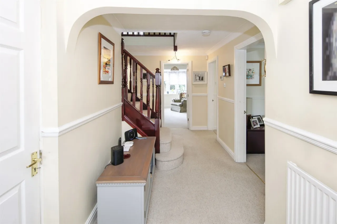 Dengate Drive, Balsall Common, CV7, photo 7