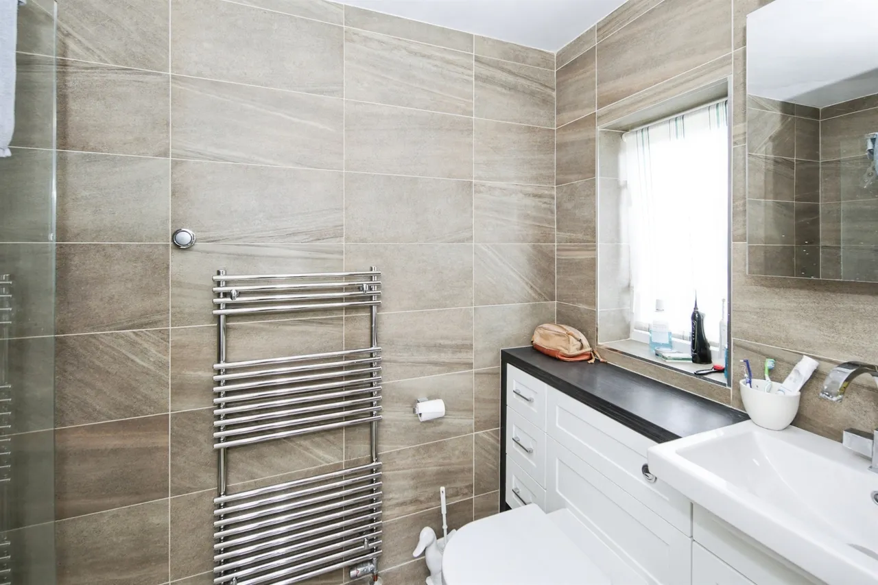 Dengate Drive, Balsall Common, CV7, photo 8