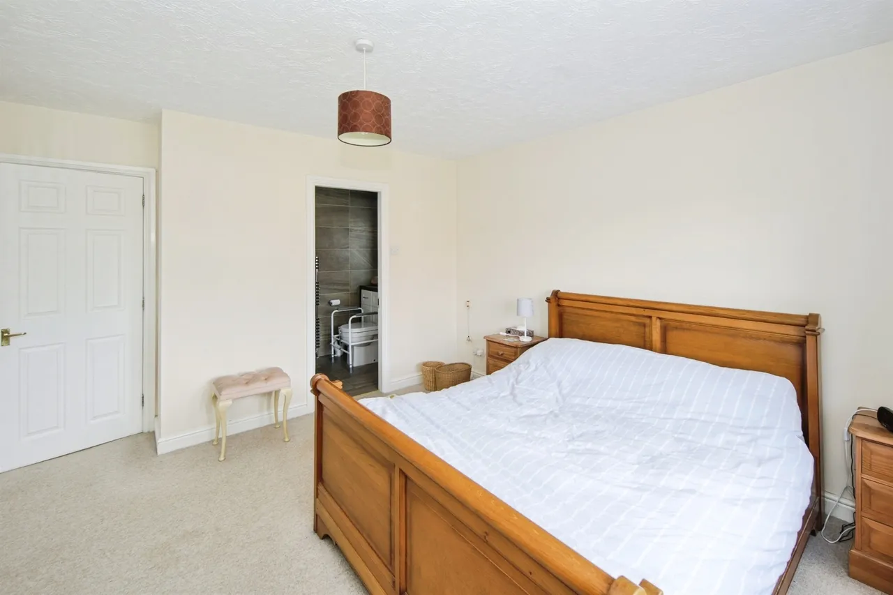 Dengate Drive, Balsall Common, CV7, photo 5