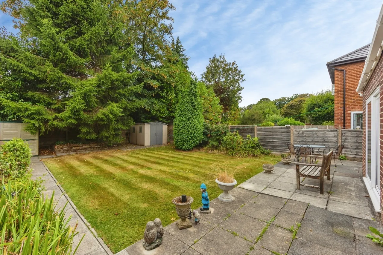 Greenway Close, Sale, Greater Manchester, M33, photo 22