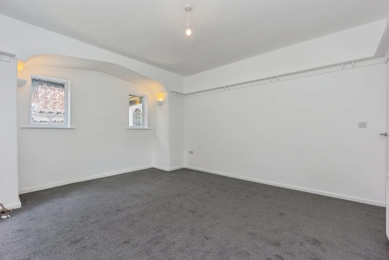 Greenway Close, Sale, Greater Manchester, M33, photo 5