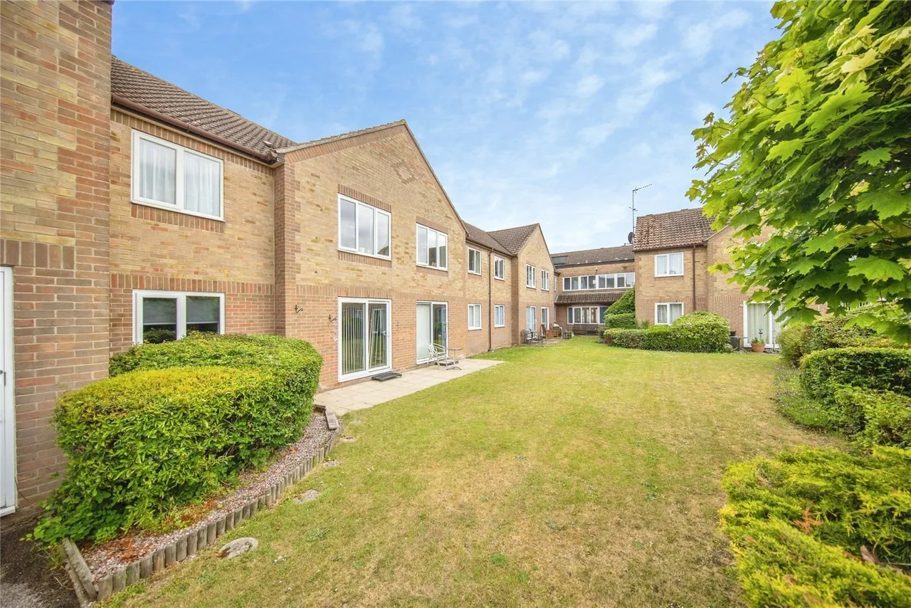 Coppins Road, Clacton-On-Sea, Essex, CO15, photo 2