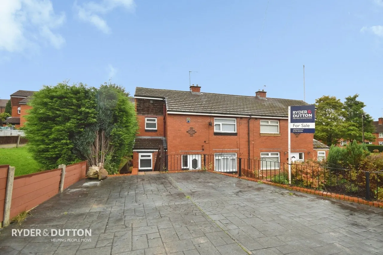 3 bed house for sale, Brandon Crescent, Shaw, OL2