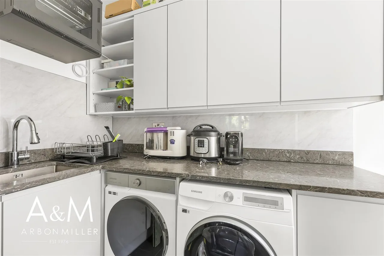 Queenborough Gardens, Gants Hill, Essex, Ilford, IG26YB, photo 18
