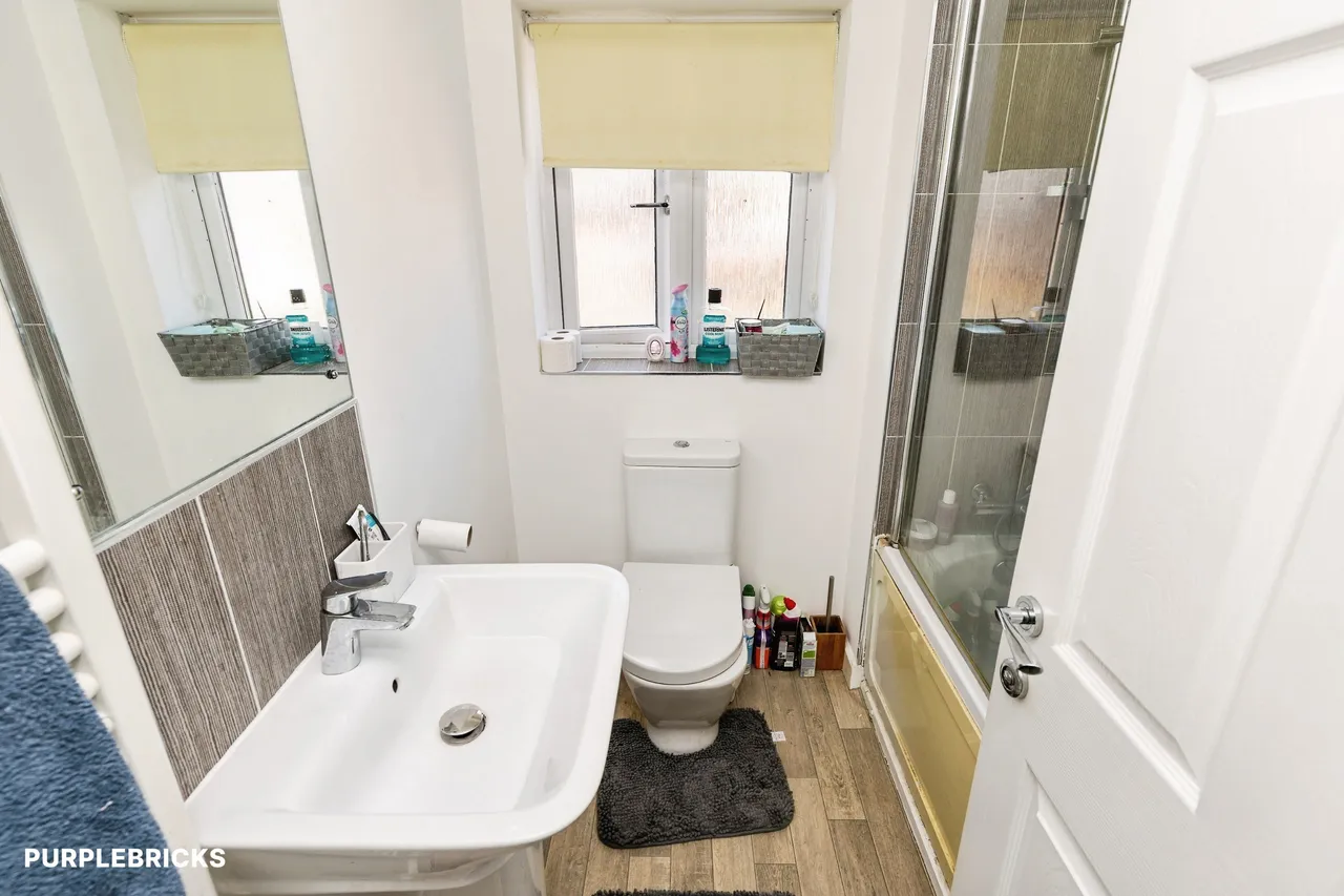 Whitehead Drive, Wrexham, LL11, photo 13