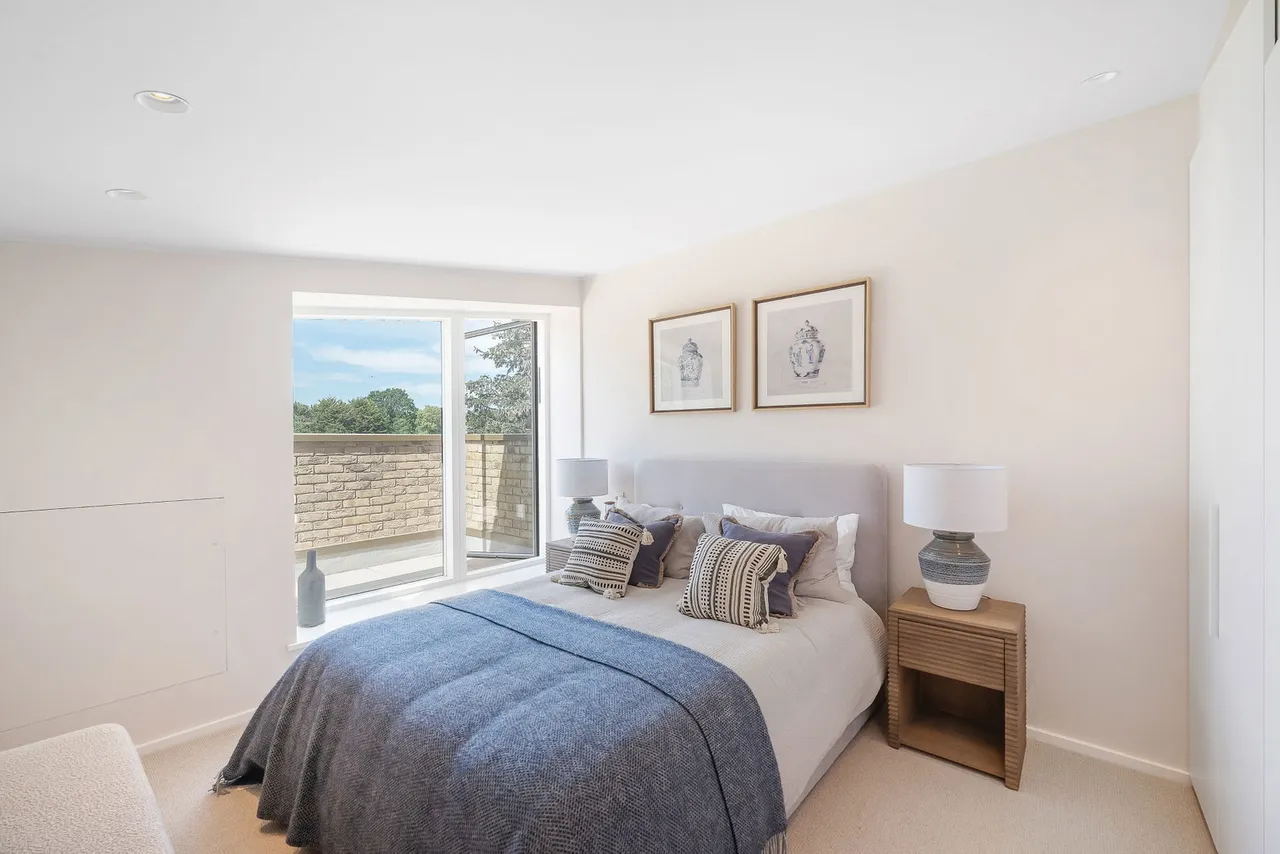 Coombe Lane, Wimbledon, SW20, photo 17