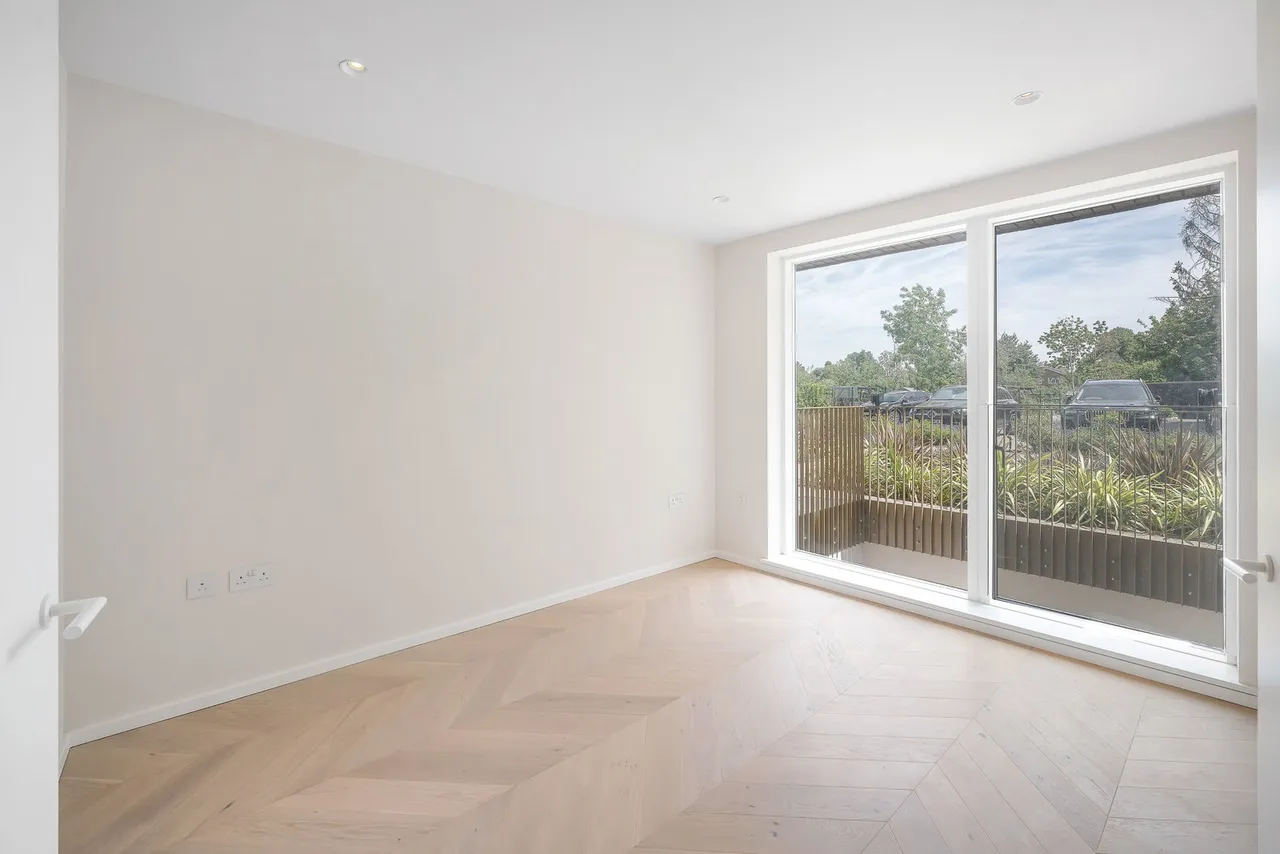Coombe Lane, Wimbledon, SW20, photo 22